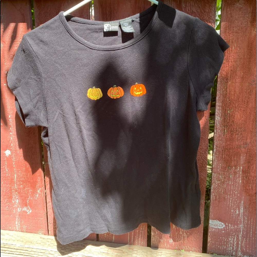 graphic tee
